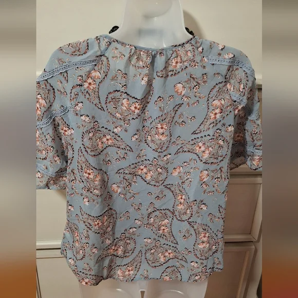 Knox Rose Sheer Blue Paisley Blouse - Picture 2 of 8